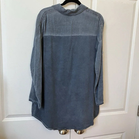 Elissia Fairyland Cotton Blend Washed Denim Look Oversize Popover Shirt - Picture 5 of 6